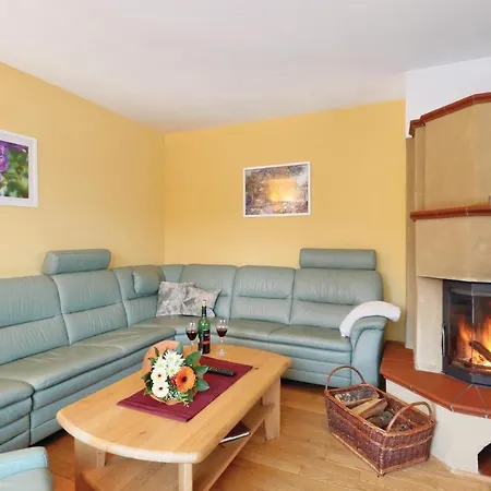 Beautiful In Auerbach With 4 Bedrooms And Wifi Auerbach (Vogtland)