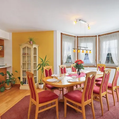 Beautiful In Auerbach With 4 Bedrooms And Wifi