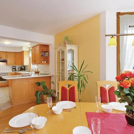 Feriehus Beautiful In Auerbach With 4 Bedrooms And Wifi *