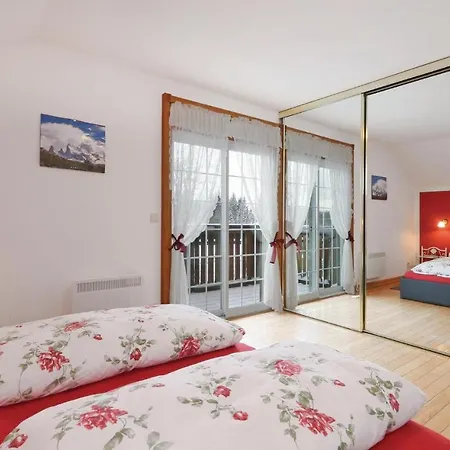 Beautiful In Auerbach With 4 Bedrooms And Wifi Feriehus