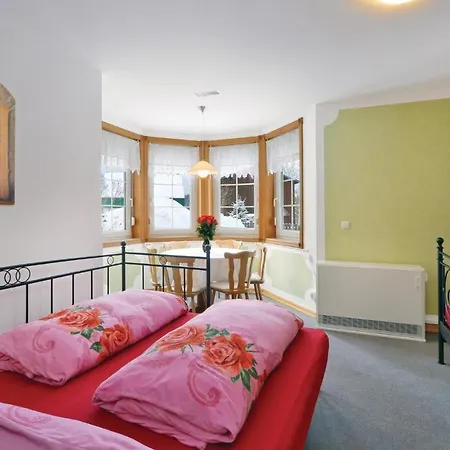 Feriehus Beautiful In Auerbach With 4 Bedrooms And Wifi Auerbach (Vogtland)