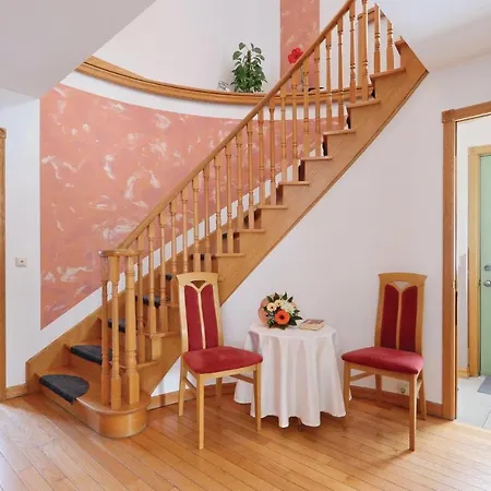 Beautiful In Auerbach With 4 Bedrooms And Wifi Feriehus