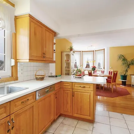 Feriehus Beautiful In Auerbach With 4 Bedrooms And Wifi