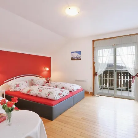 Feriehus Beautiful In Auerbach With 4 Bedrooms And Wifi *